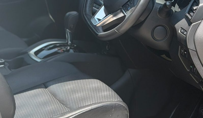 
								Nissan Xtrail full									