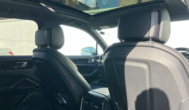 
								Porsche Cayenne full									