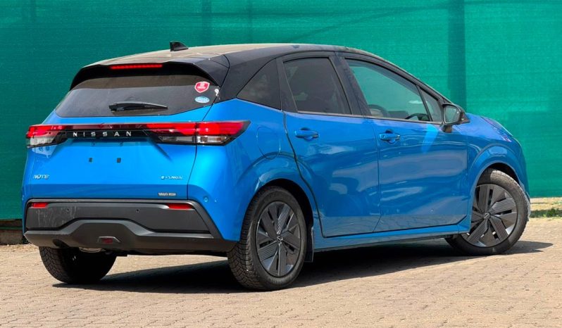 
								Nissan Note E-power full									