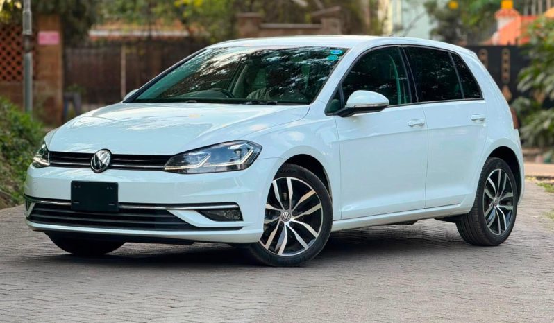 
								Volkswagen Golf full									