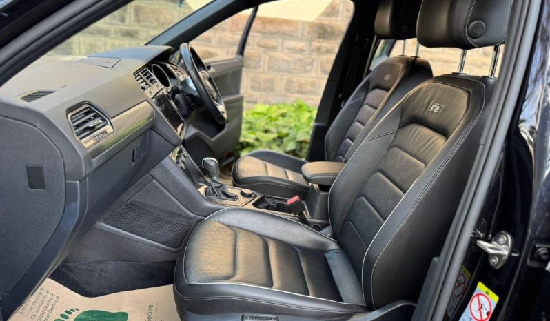 
								Volkswagen Tiguan full									