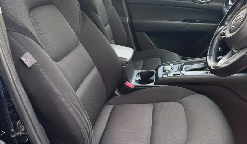 
								Mazda CX-5 full									