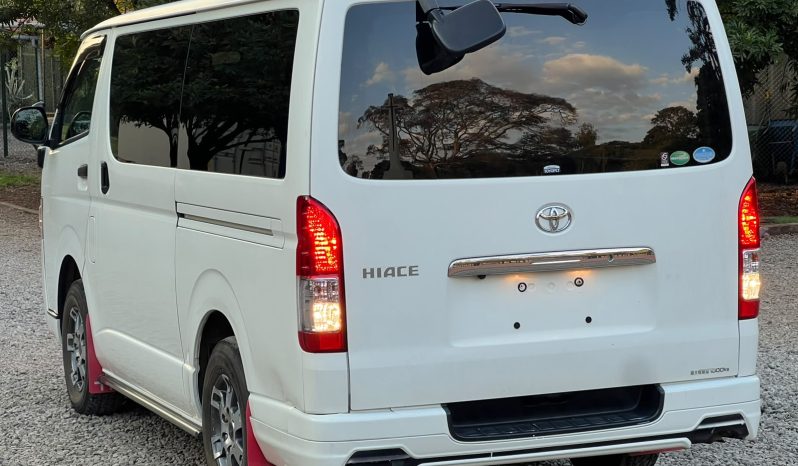 
								Toyota Hiace GL full									