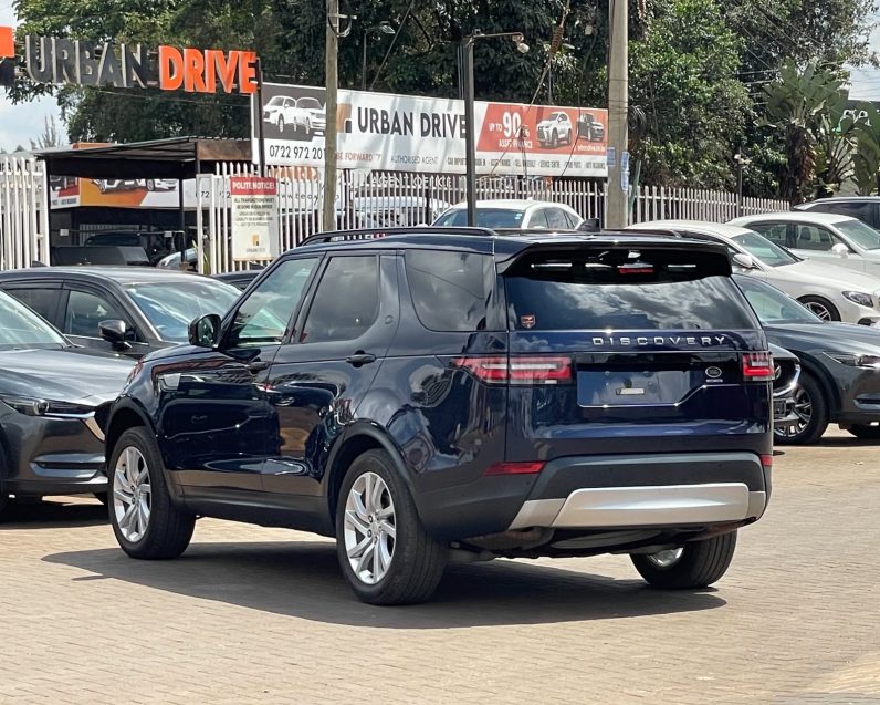 
								Landrover Discovery 5 HSE full									