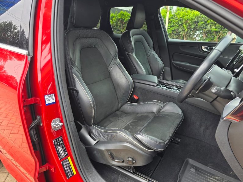 
								Volvo XC60 D4 full									