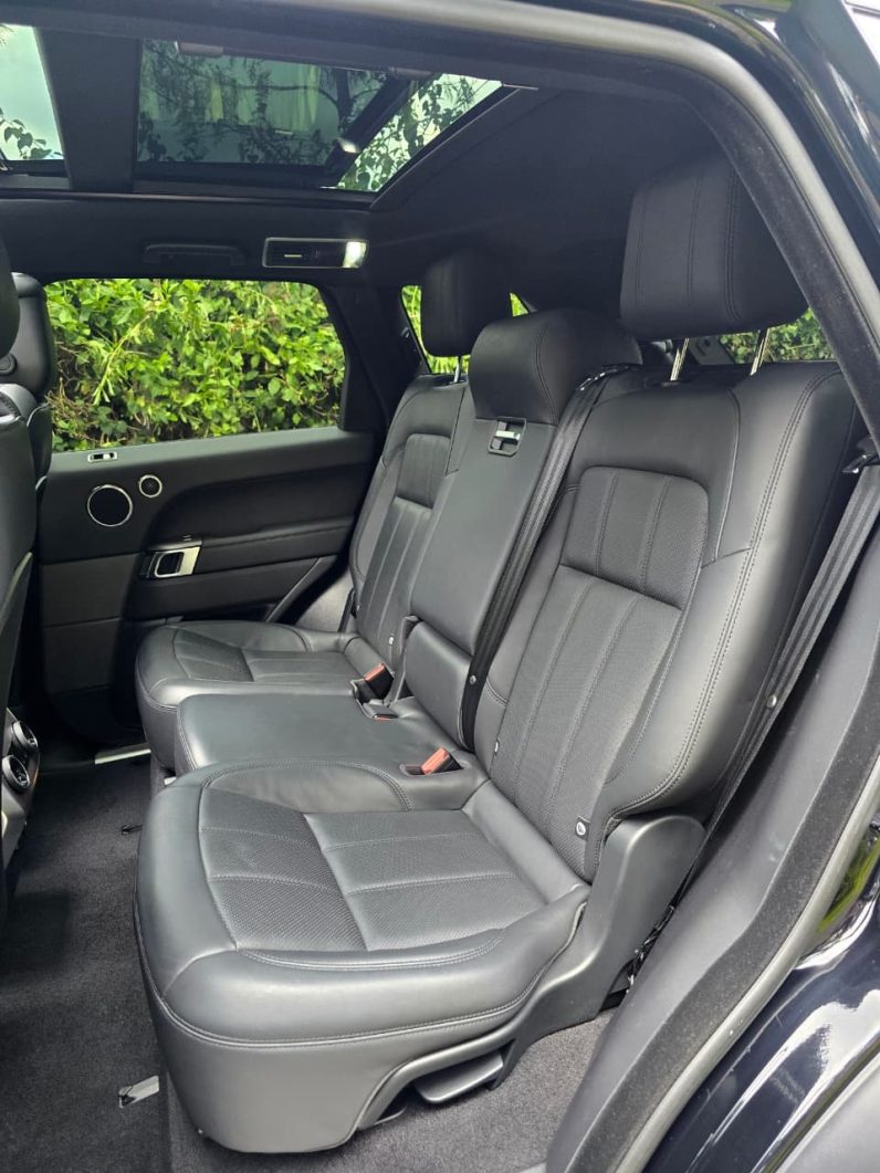 
								Range Rover Sport HSE full									