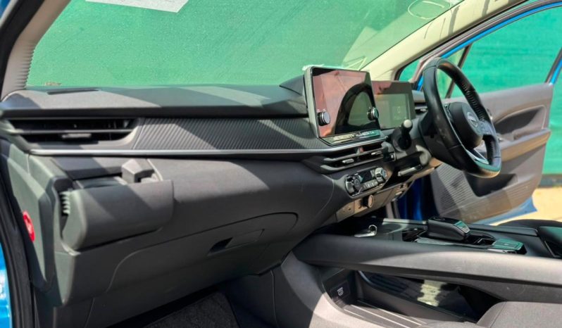 
								Nissan Note E-power full									