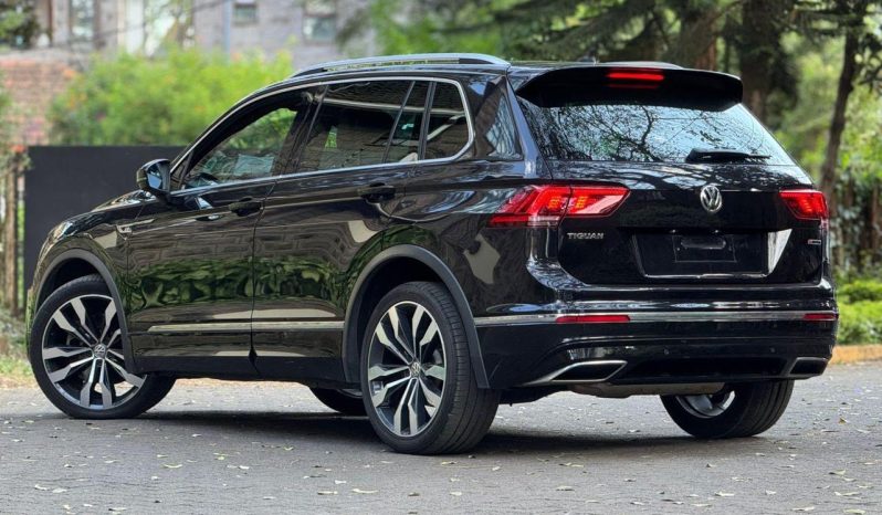 
								Volkswagen Tiguan full									
