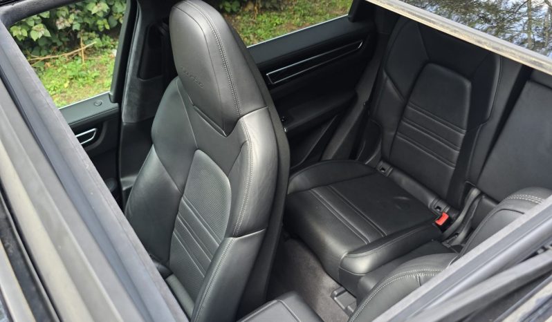 
								Porsche Cayenne Turbo full									