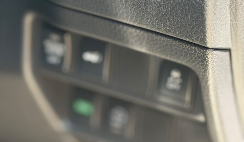 
								Nissan Xtrail full									
