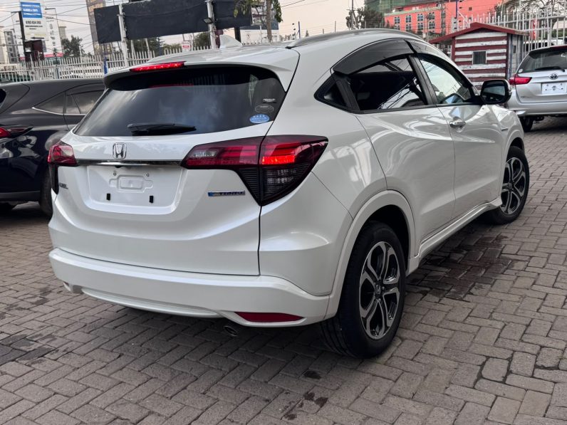
								Honda Vezel full									