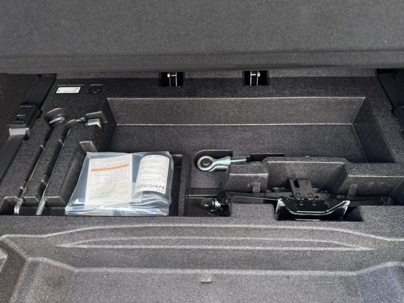 
								Mazda CX-5 full									