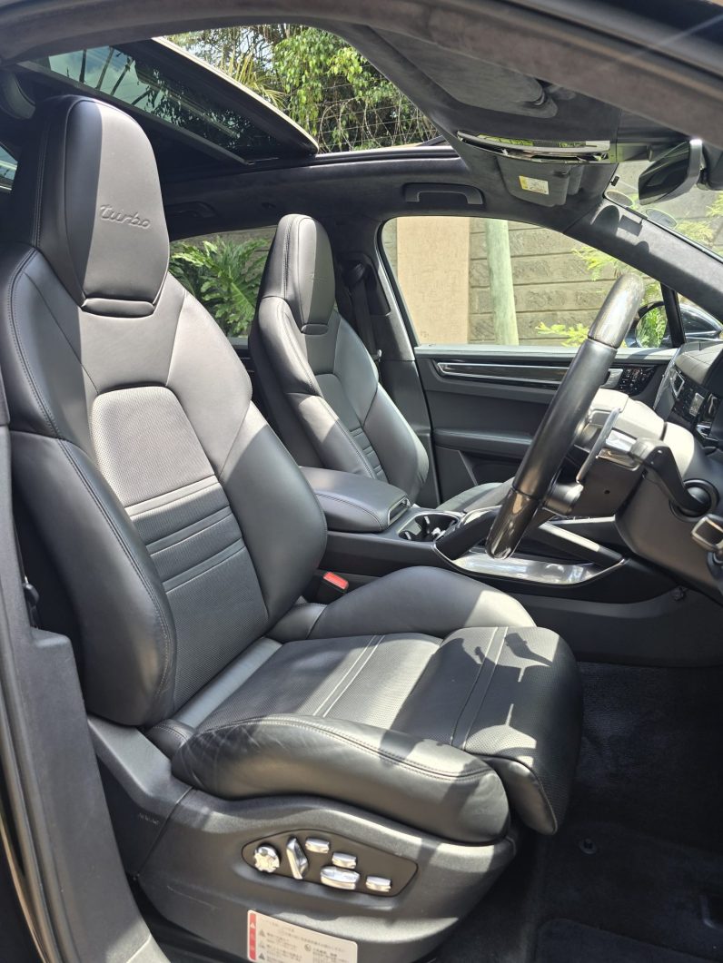 
								Porsche Cayenne Turbo full									