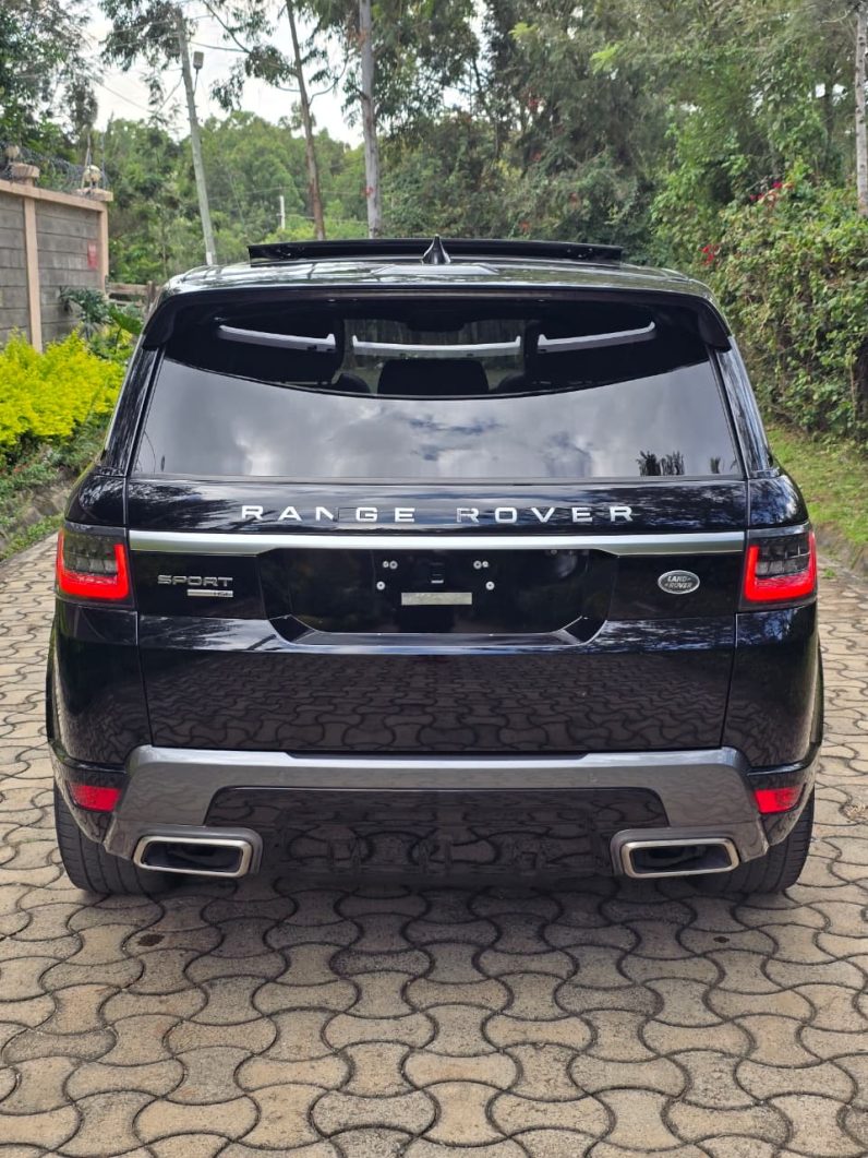 
								Range Rover Sport HSE full									
