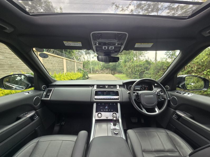 
								Range Rover Sport HSE full									