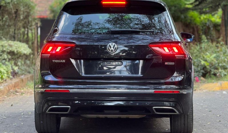 
								Volkswagen Tiguan full									