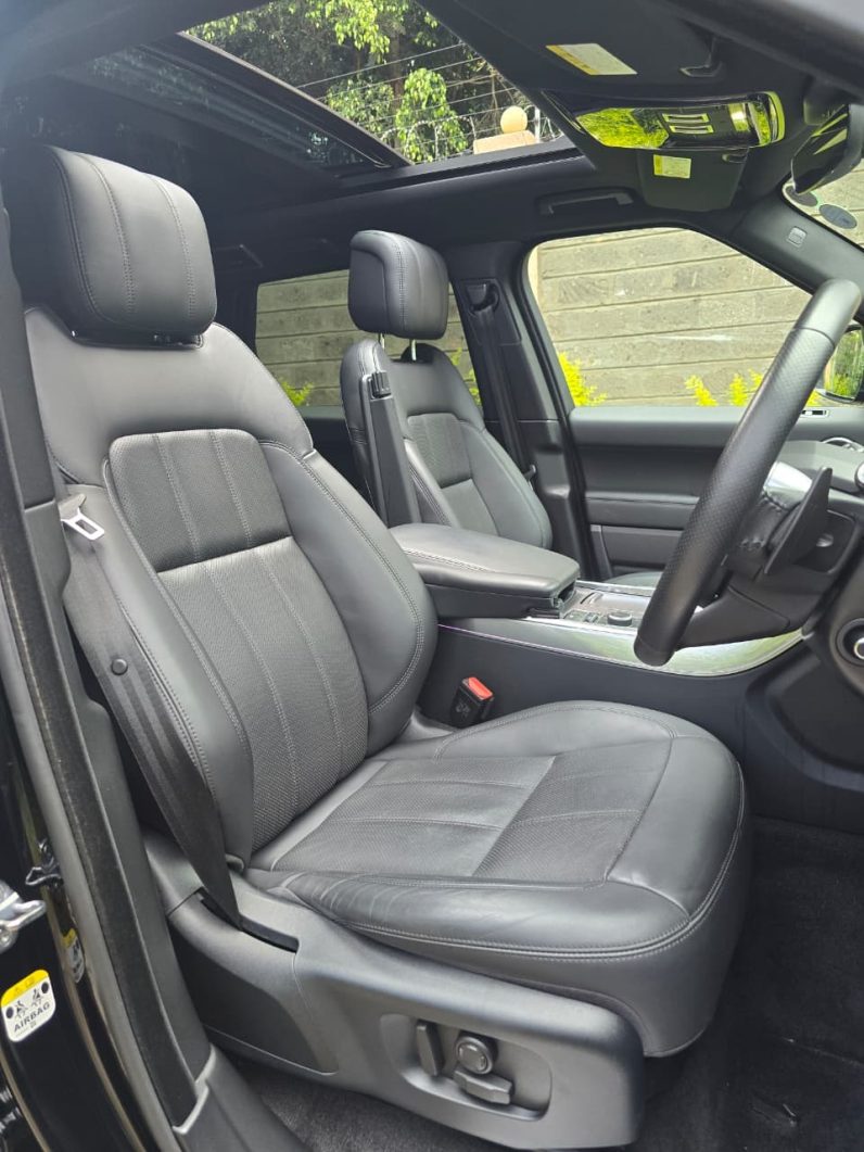 
								Range Rover Sport HSE full									