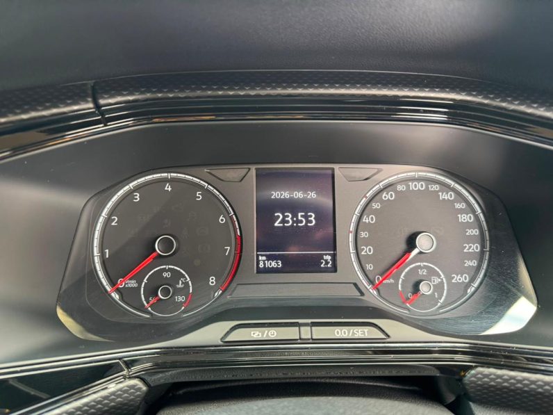 
								Volkswagen T-Cross full									