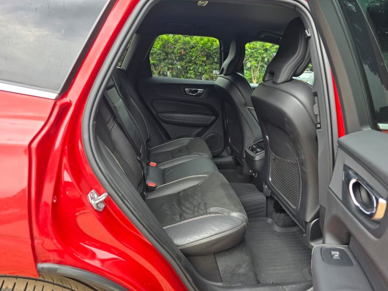 
								Volvo XC60 D4 full									