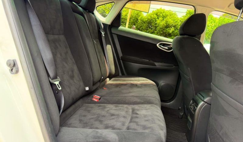 
								Nissan Silphy full									