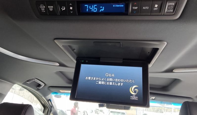 
								Toyota Alphard full									