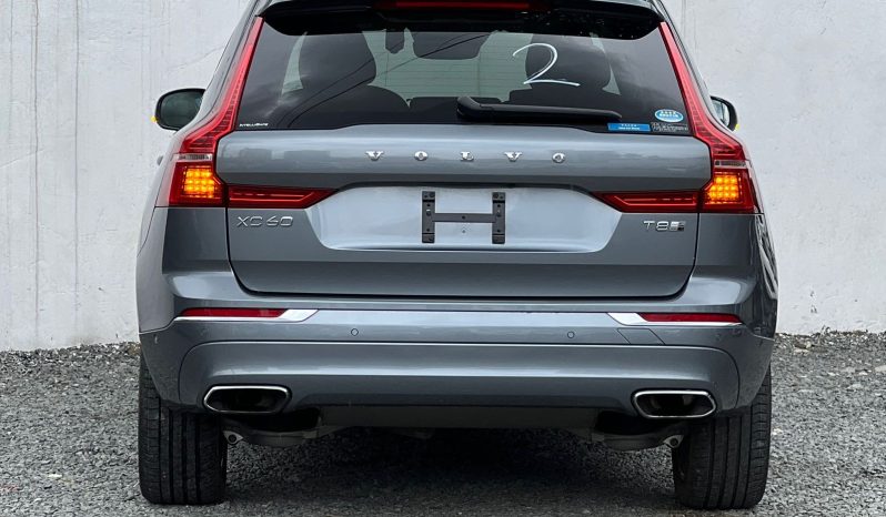 
								Volvo XC60 T8 full									