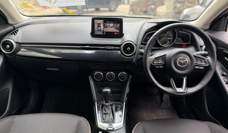 
								Mazda 2 full									