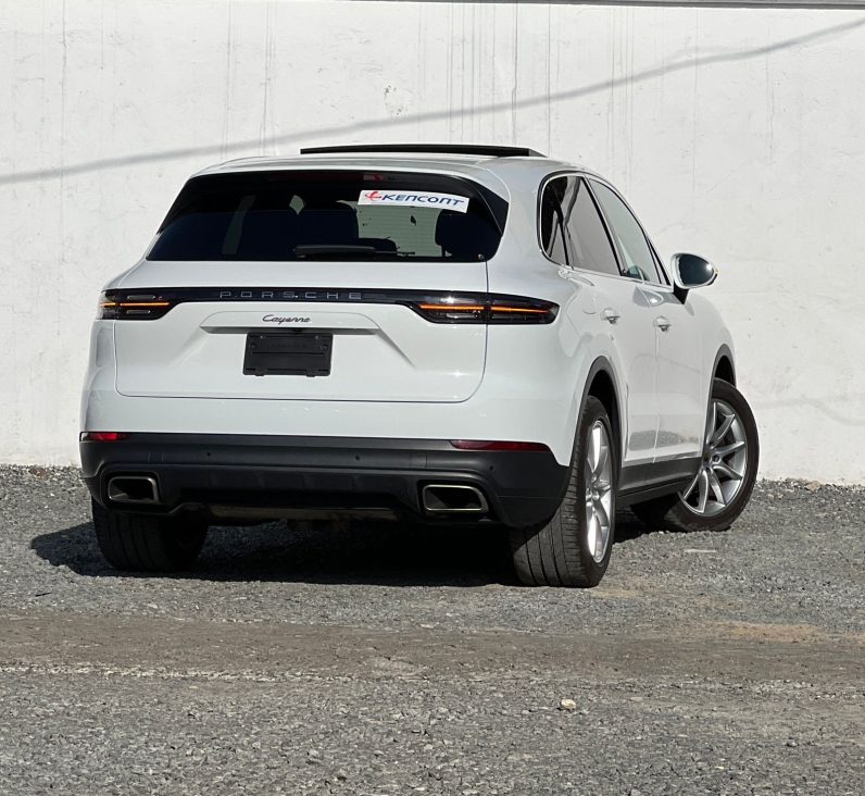 
								Porsche Cayenne full									