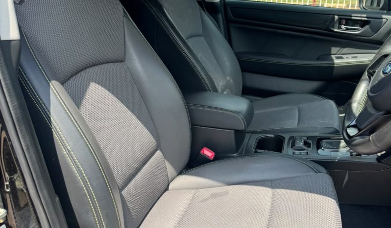 
								Subaru Outback full									
