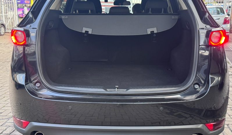 
								Mazda CX-5 full									