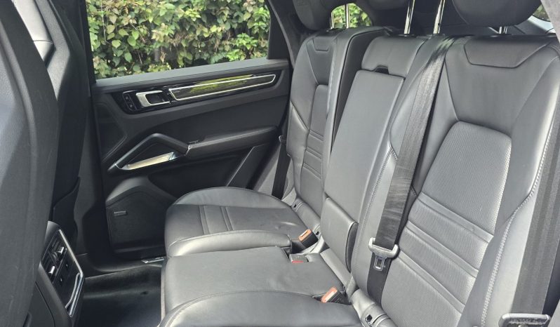 
								Porsche Cayenne Turbo full									