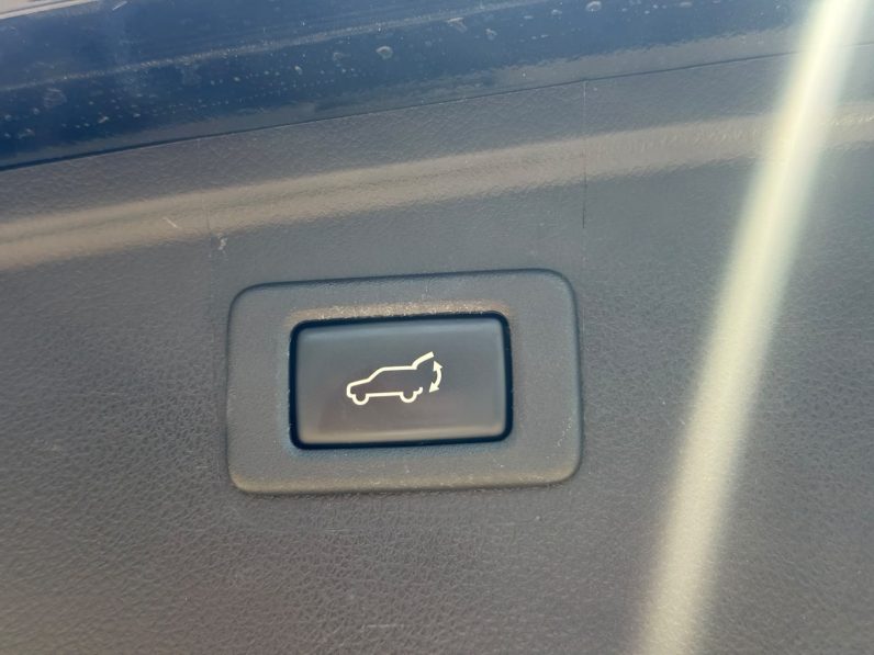 
								Subaru Outback full									
