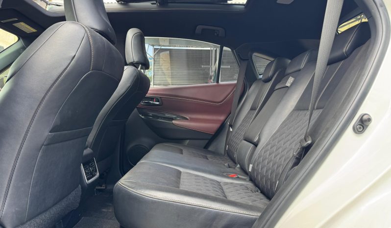 
								Toyota Harrier full									