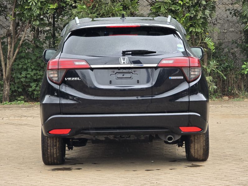 
								Honda Vezel Z full									