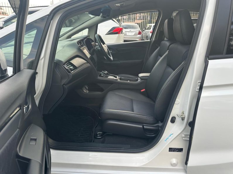 
								Honda Fit Shuttle Z full									