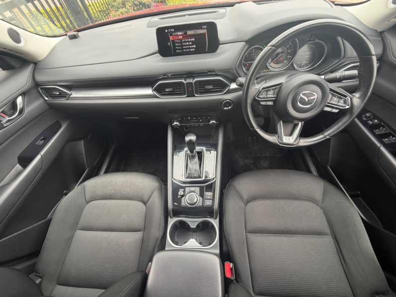 
								Mazda CX-5 full									