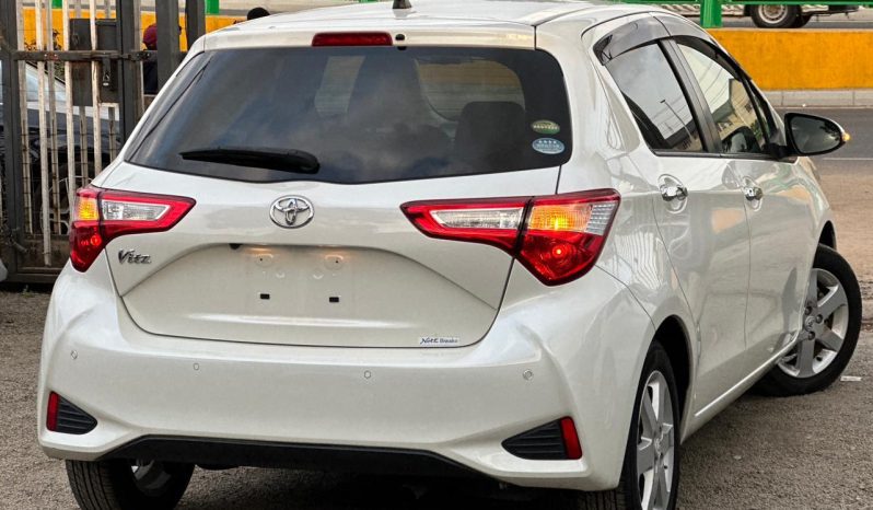 
								Toyota Vitz full									