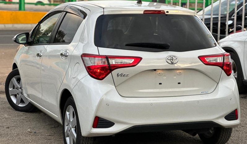 
								Toyota Vitz full									