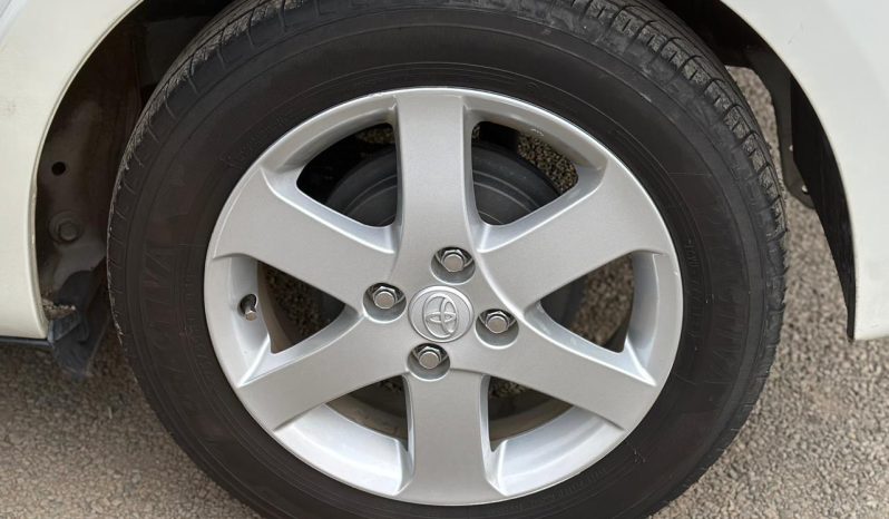 
								Toyota Vitz full									