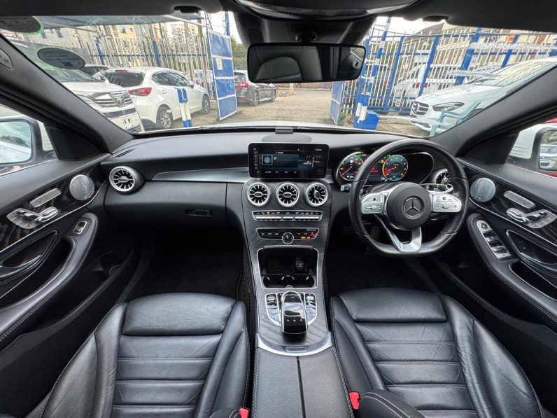
								Mercedes Benz C200 full									