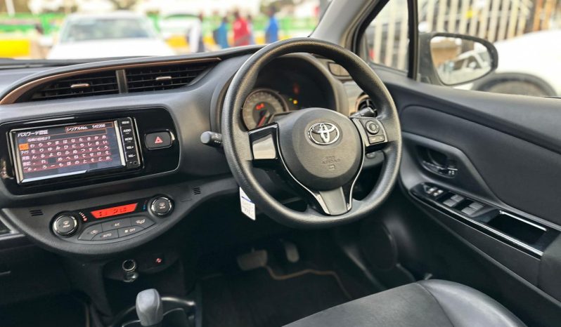 
								Toyota Vitz full									