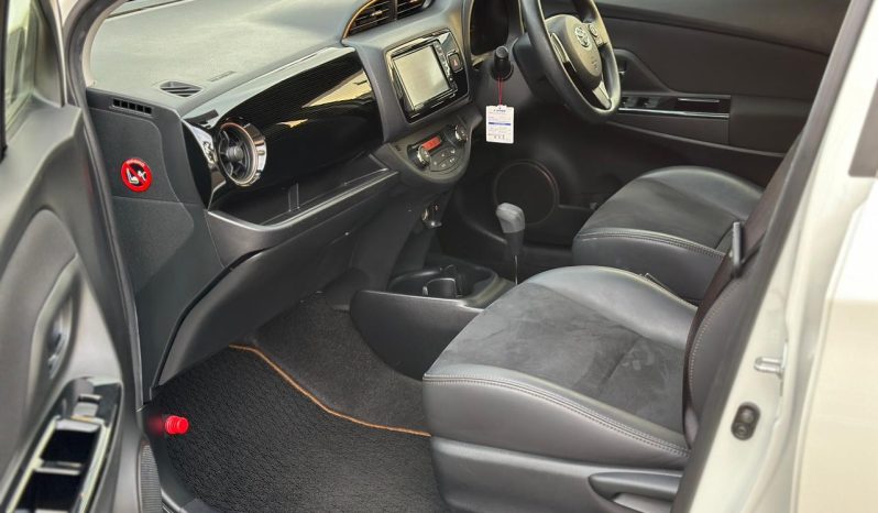 
								Toyota Vitz full									