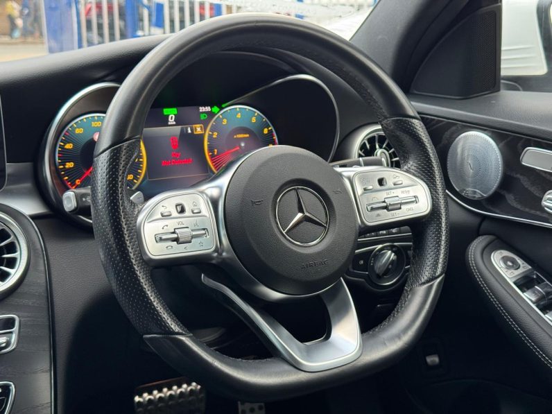 
								Mercedes Benz C200 full									