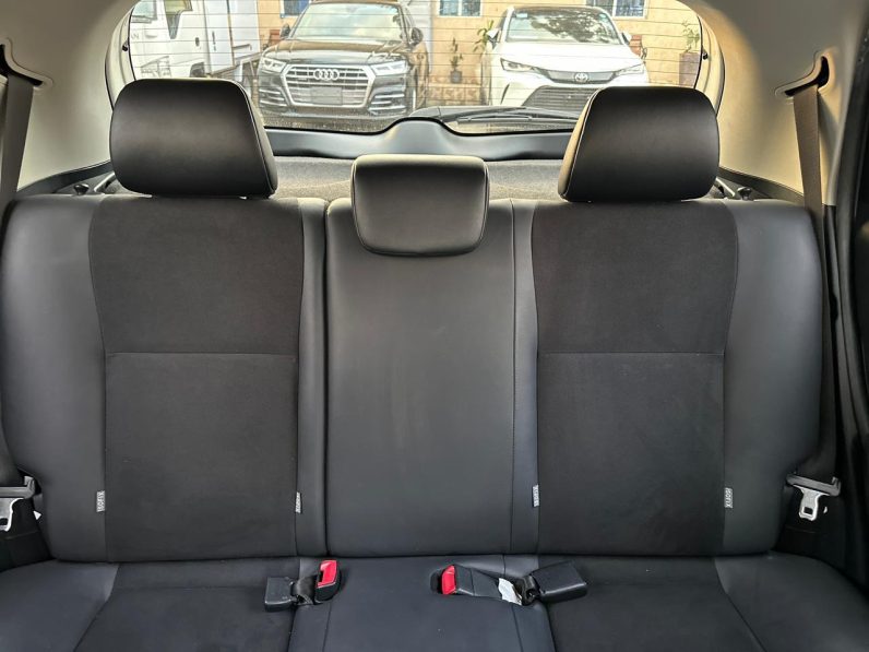 
								Toyota Vitz full									