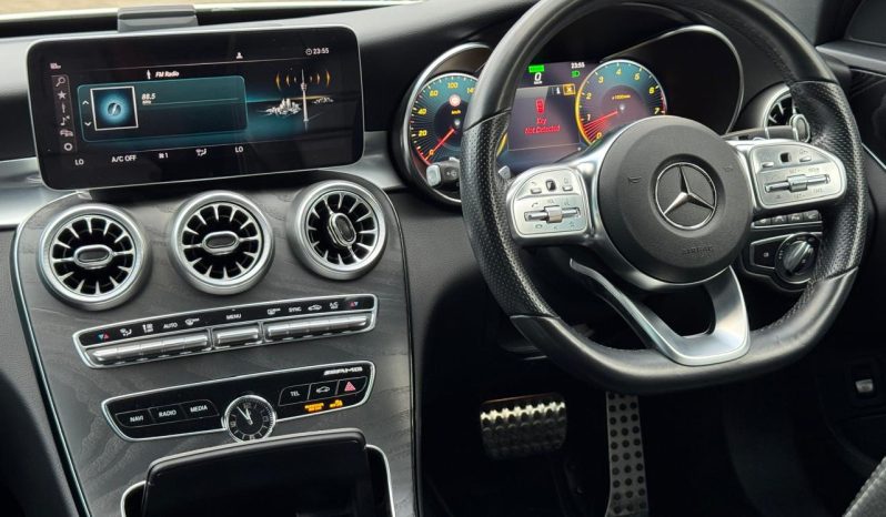 
								Mercedes Benz C200 full									