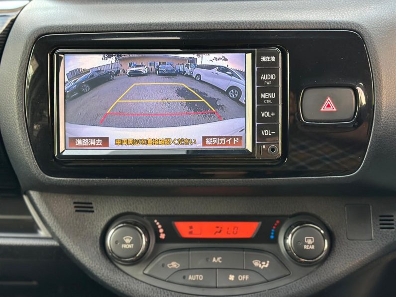 
								Toyota Vitz full									