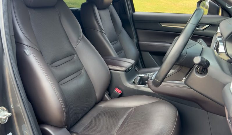 
								Mazda CX-8 full									