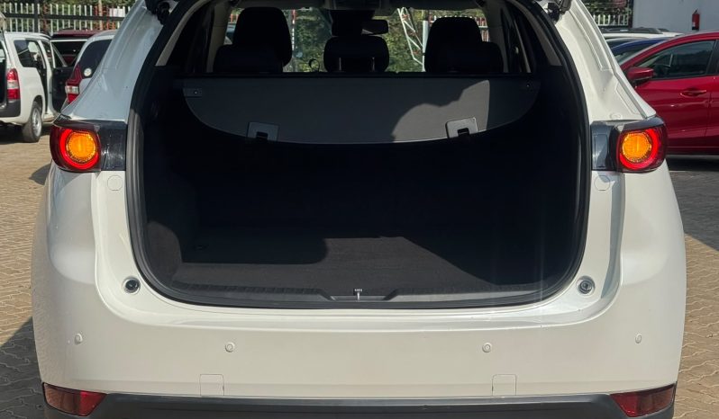 
								Mazda CX-5 full									