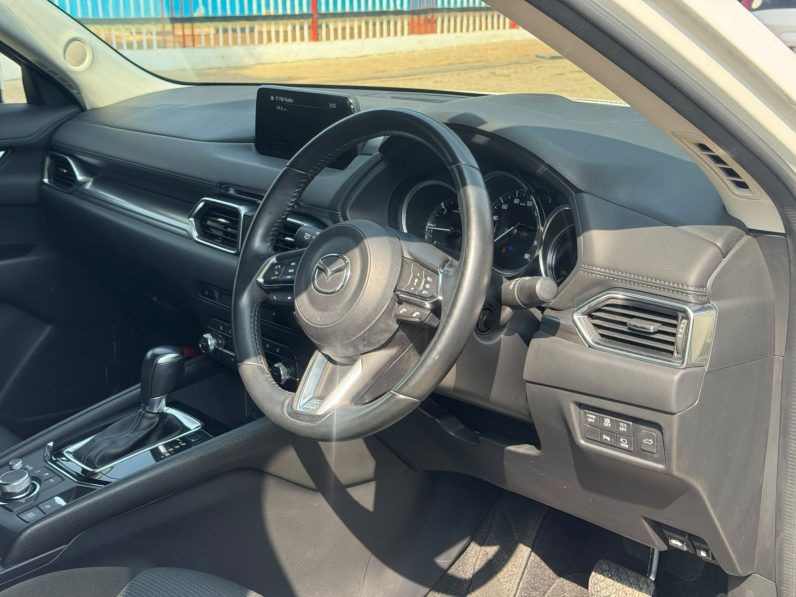 
								Mazda CX-5 full									