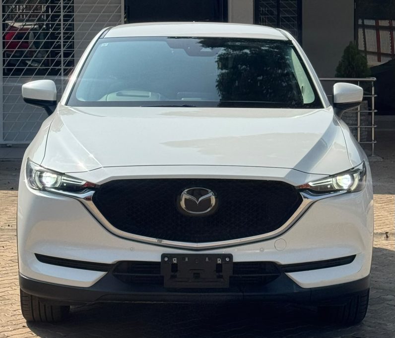 
								Mazda CX-5 full									
